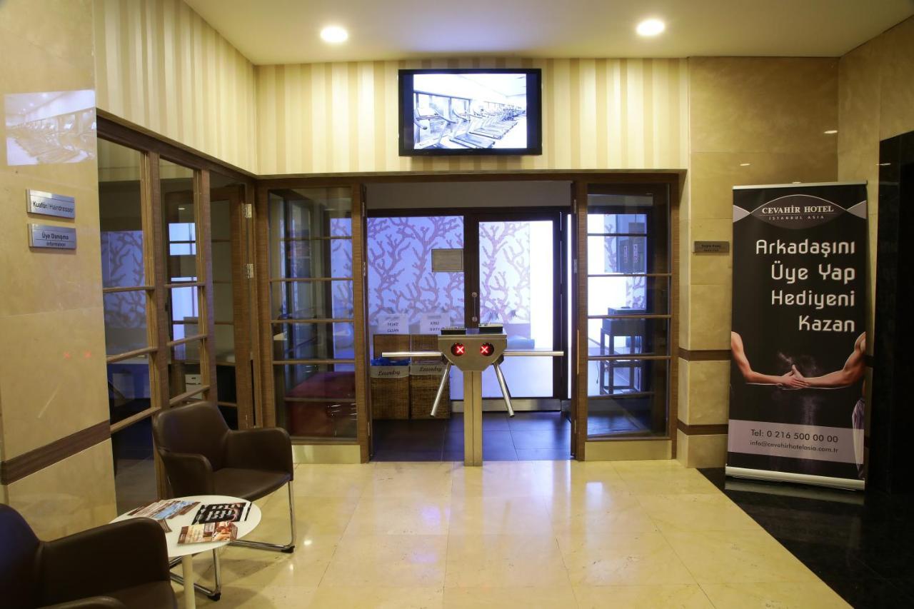 Cevahir Hotel Istanbul Asia Kültér fotó Entrance to the club