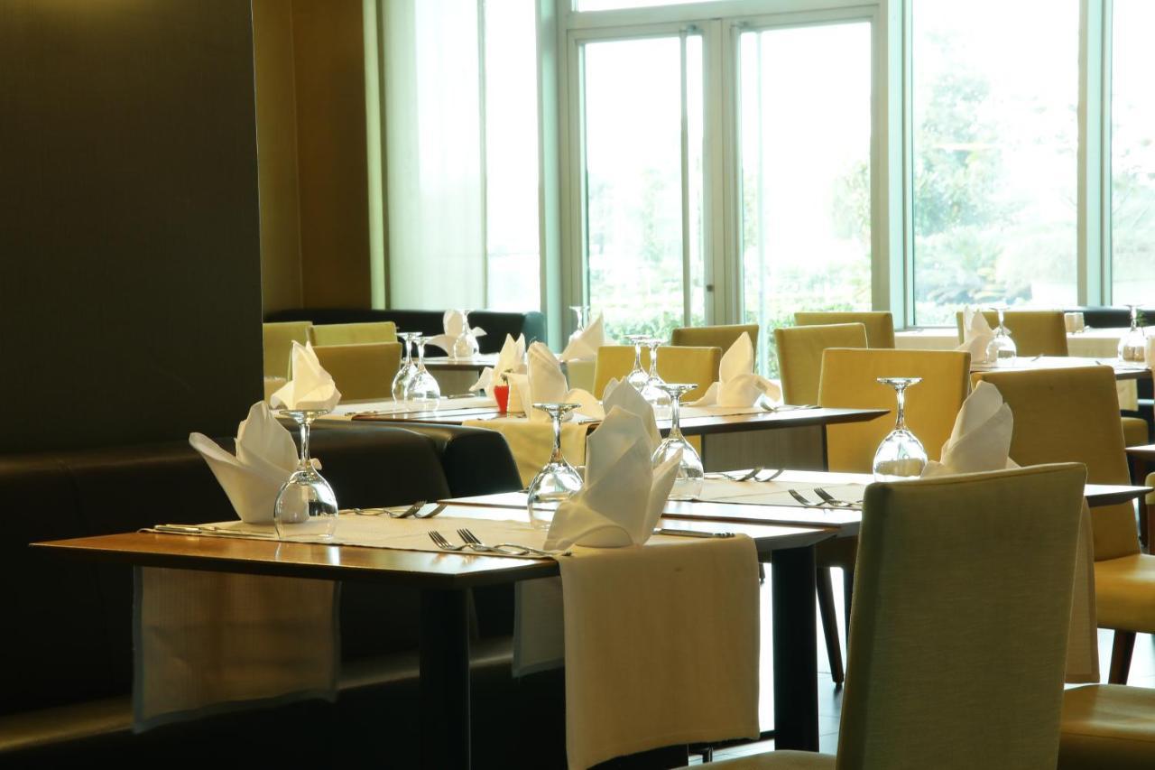 Cevahir Hotel Istanbul Asia Kültér fotó The restaurant