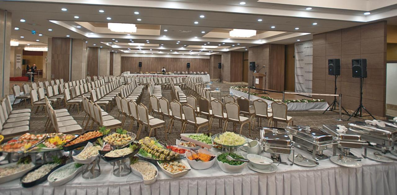Cevahir Hotel Istanbul Asia Kültér fotó A buffet at a wedding reception